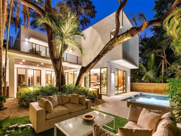 Villa con finiture di lusso a Miami
