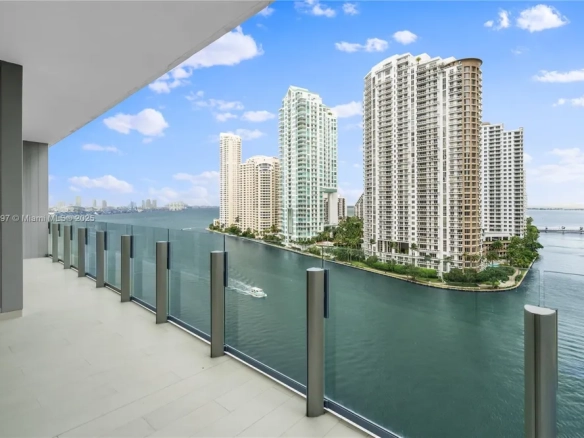Prestigioso appartamento vista mare a Miami