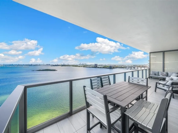 Appartamento vista mare a Miami