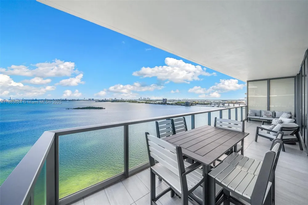 Appartamento vista mare a Miami