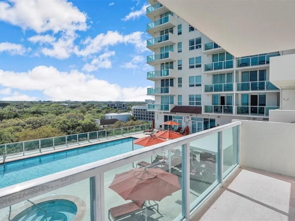 Luminoso appartamento a Miami con vista mare