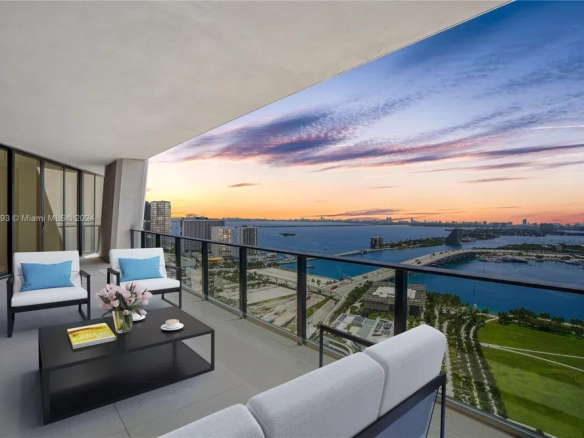 Un Capolavoro Riservato a Pochi: Corner Trophy Residence nella Torre più Prestigiosa di Miami