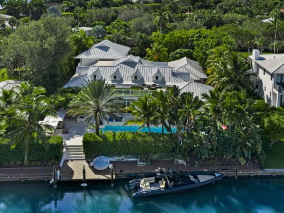 Esclusiva Residenza Waterfront Privata a Bay Point