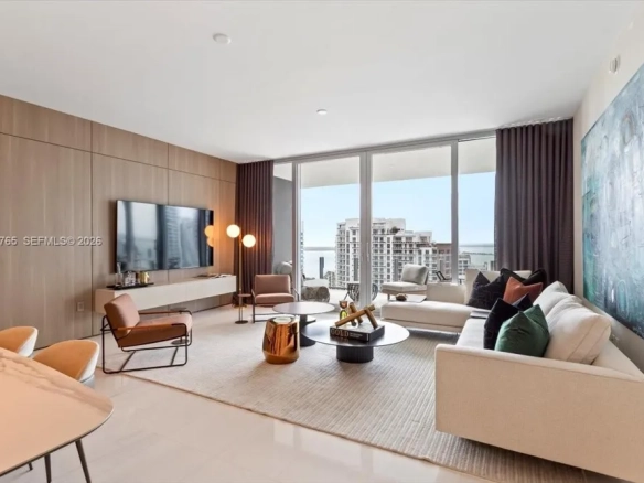 Aston Martin Residences: Lusso Iconico nel Cuore di Miami