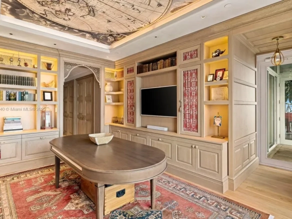 Residenza d’Angolo di Prestigio al Four Seasons con Vista Oceano e Baia