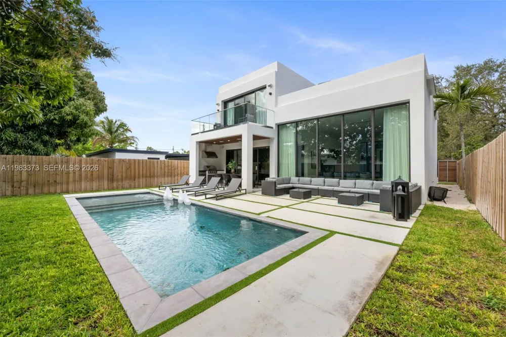 Design Contemporaneo e Lifestyle Esclusivo a Due Passi dal Design District