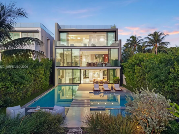 Côte de Mar | Esclusiva Villa Fronte Oceano di Nuova Costruzione con Accesso Privato alla Spiaggia | Miami Beach